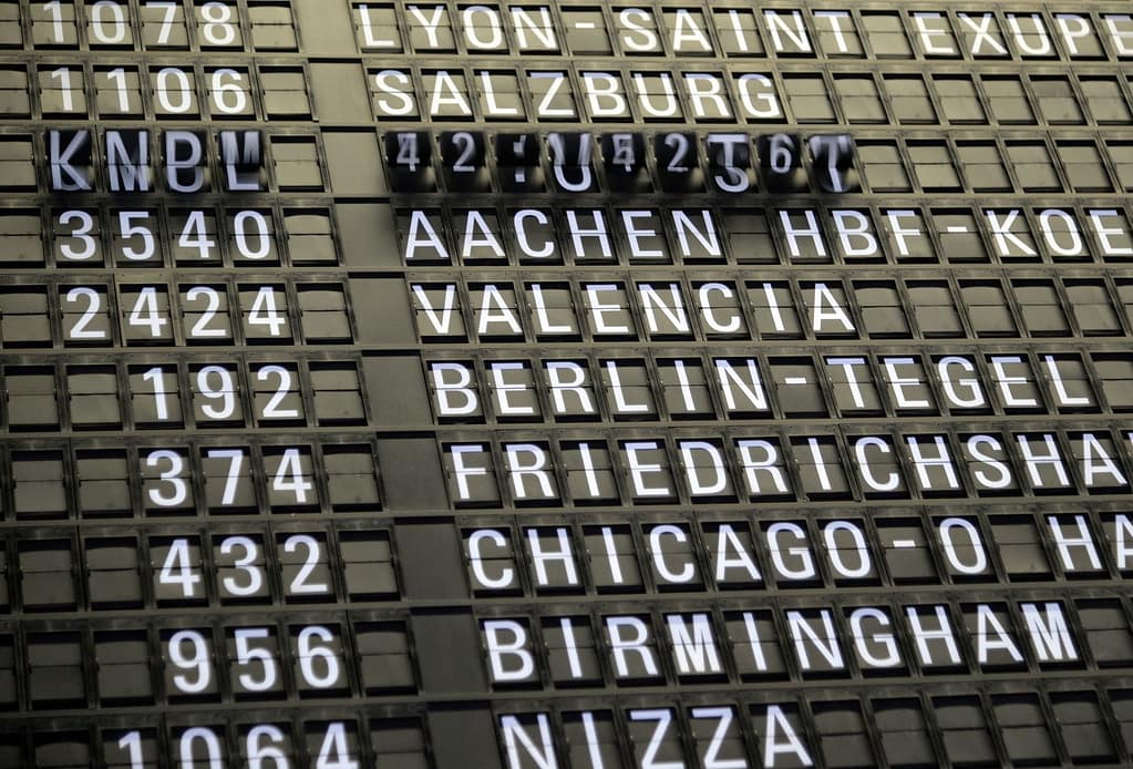 The Negatives of Digital Nomad Life: Travel